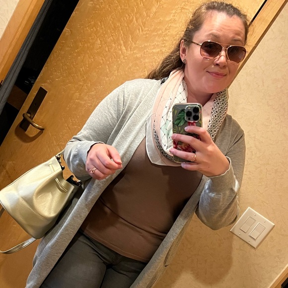 📦 MELIFLUOS Spanish Scarf Lightweight Geometric Pink White Mint - Picture 6 of 7